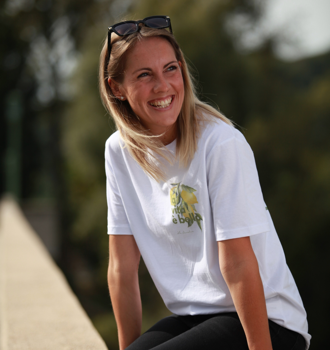 la vita è bella no. 1 - Basic Shirt & Hoodie Bundle - white