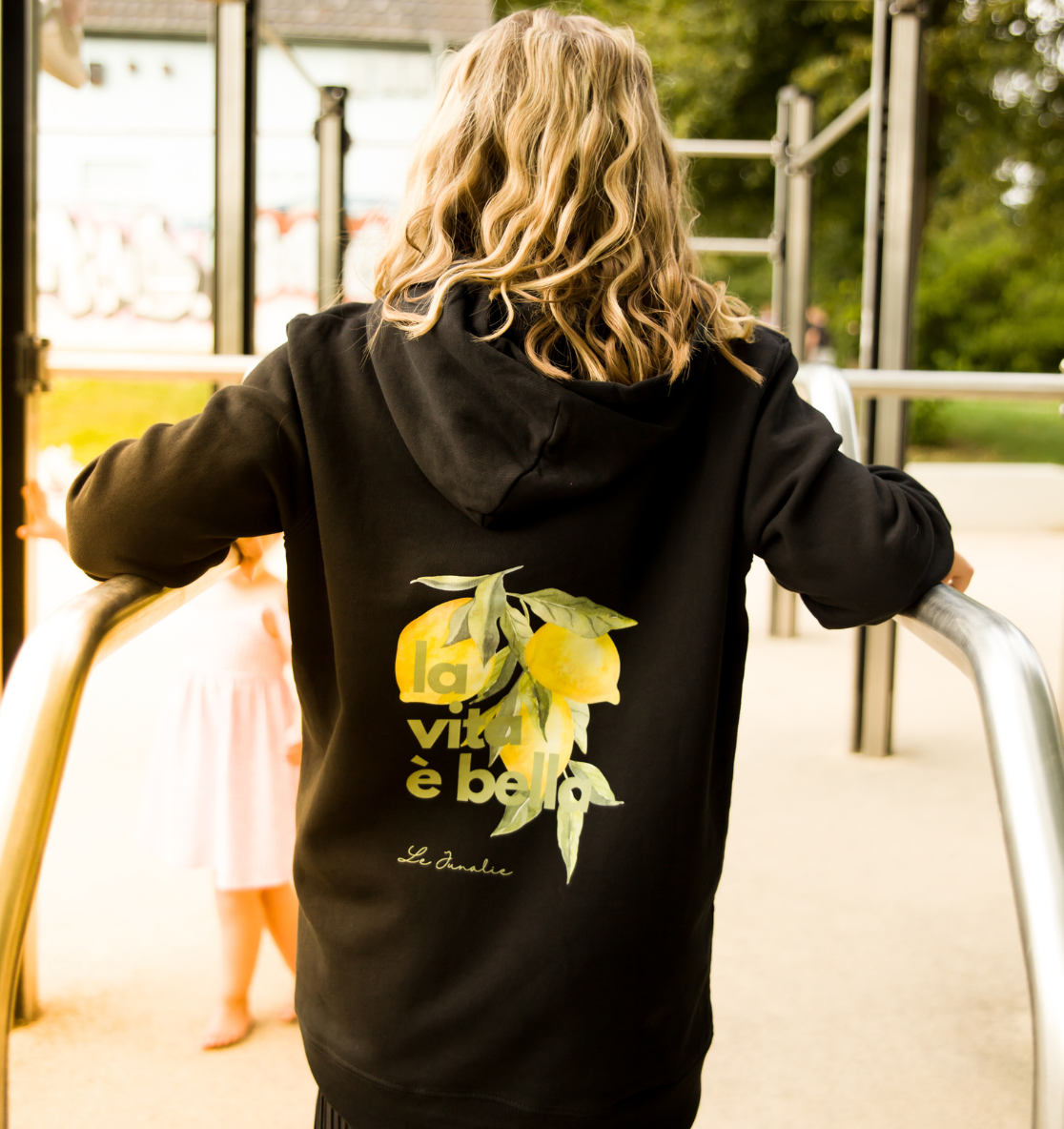 la vita è bella no. 1 - Organic Kids Hoodie